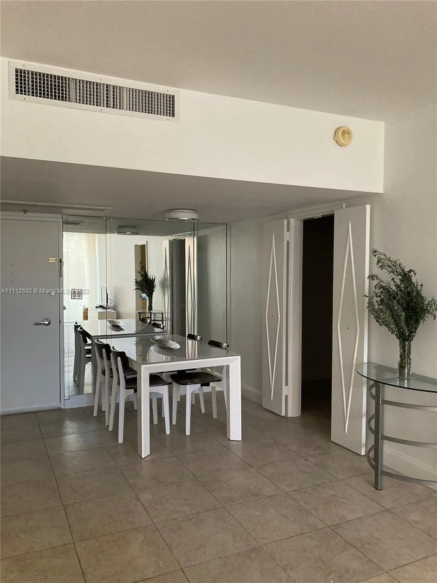 5161 Collins Ave # 210, Miami Beach, FL 33140 photo 5