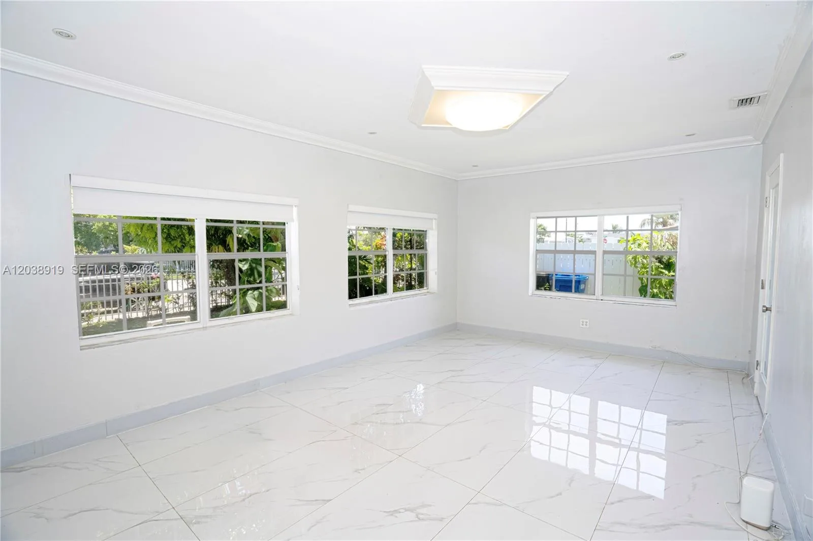 16990 NE 5th Ct # 1, North Miami Beach, FL 33162 photo 5