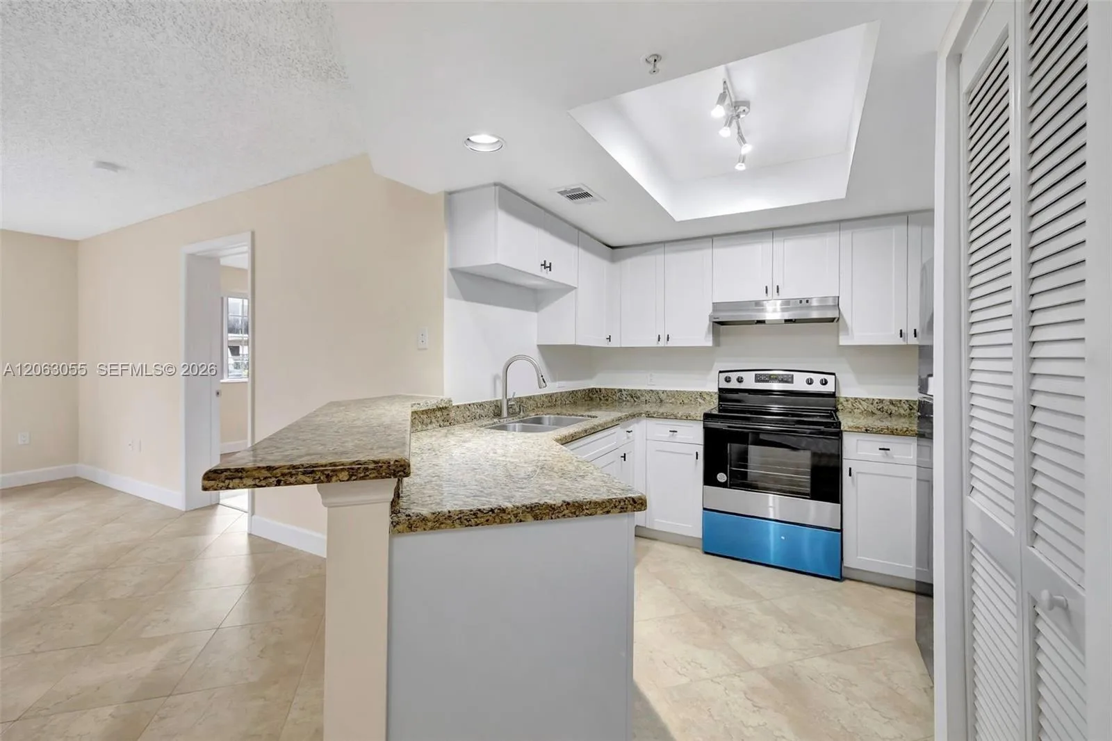 2009 SE 10th Ave # 302, Fort Lauderdale, FL 33316 photo 3