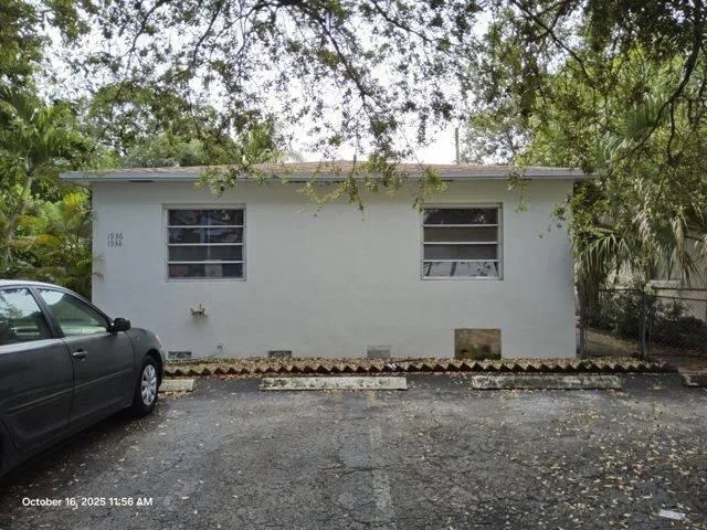 1936 MONROE Street # 2, Hollywood, FL 33020