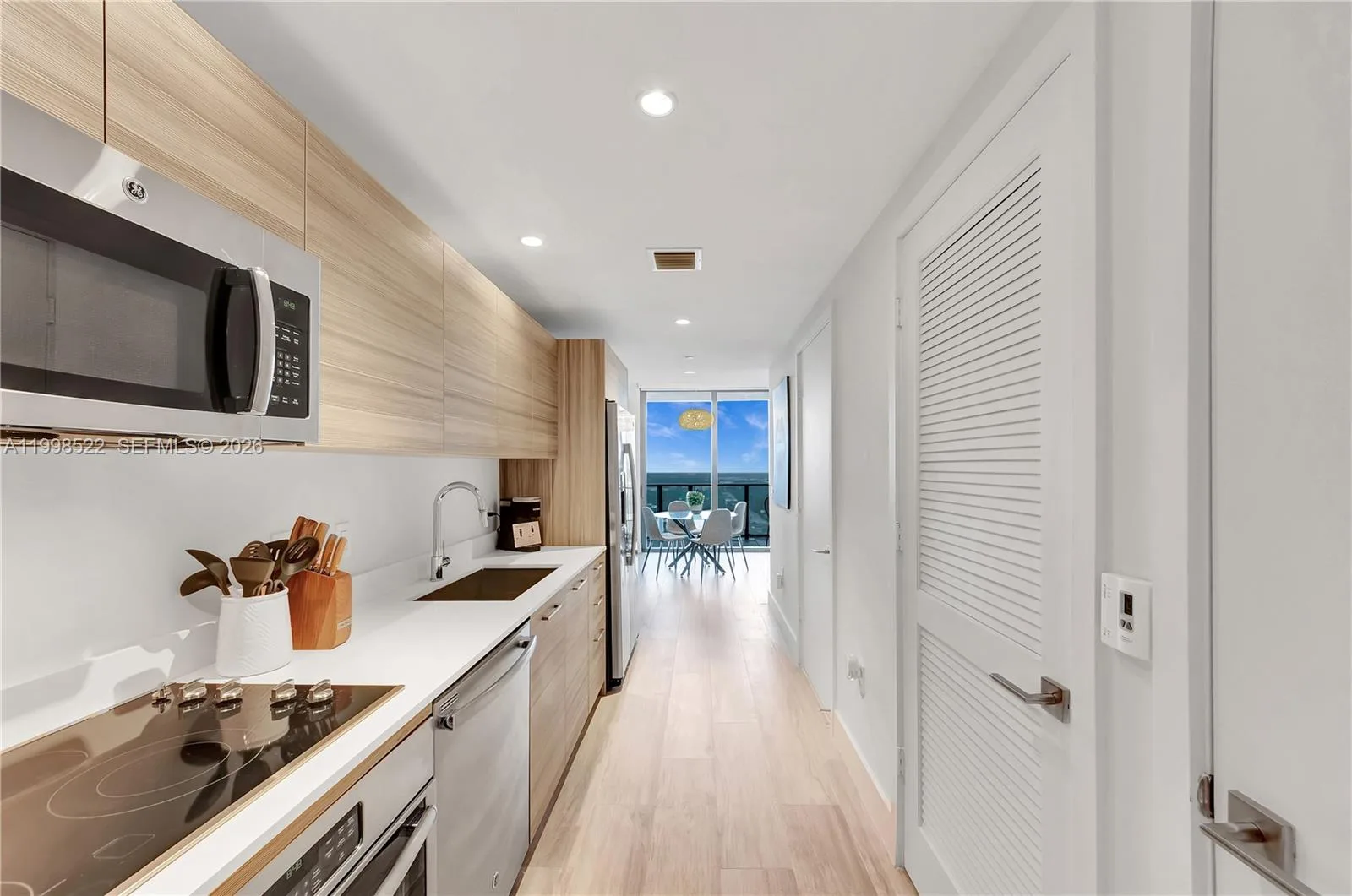 121 NE 34th St # 2815, Miami, FL 33137 photo 3