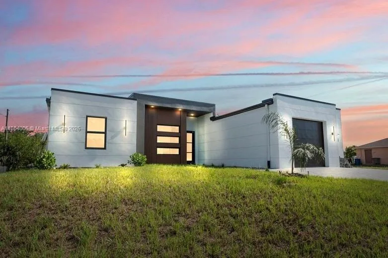 4623 7TH ST W, Lehigh Acres, FL 33971