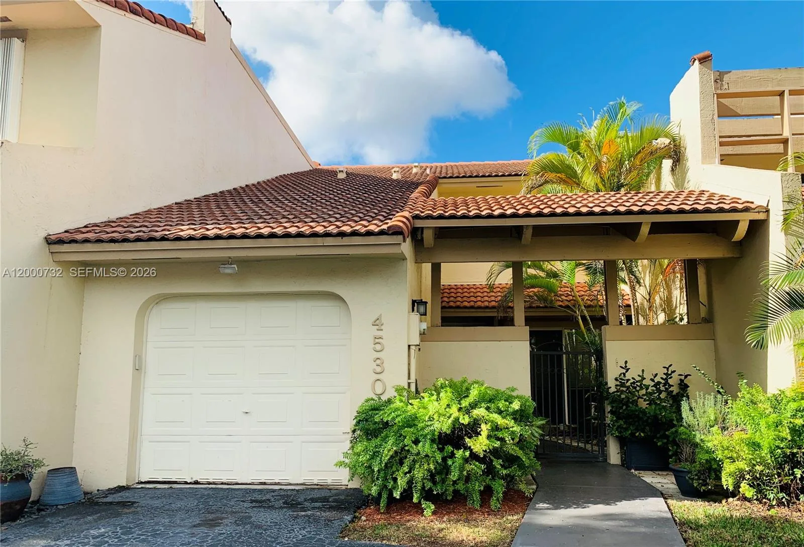 4530 NW 102nd Ct, Doral, FL 33178