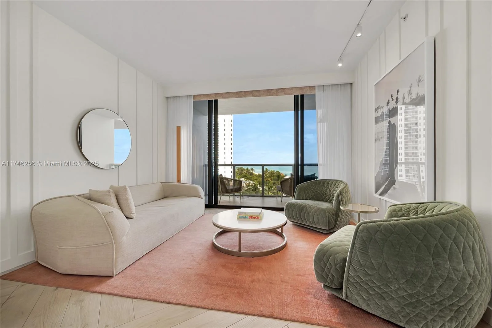 2201 Collins Ave # 625, Miami Beach, FL 33139 photo 2