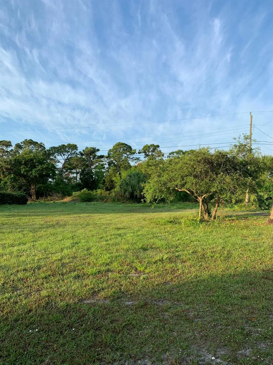 8065 126th Street, Sebastian, FL 32958 photo 4