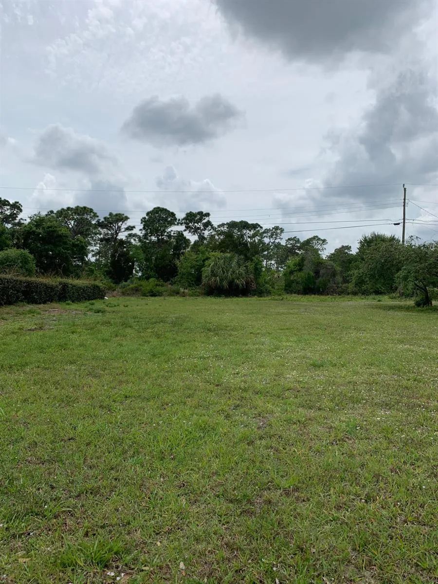 8065 126th Street, Sebastian, FL 32958 photo 5
