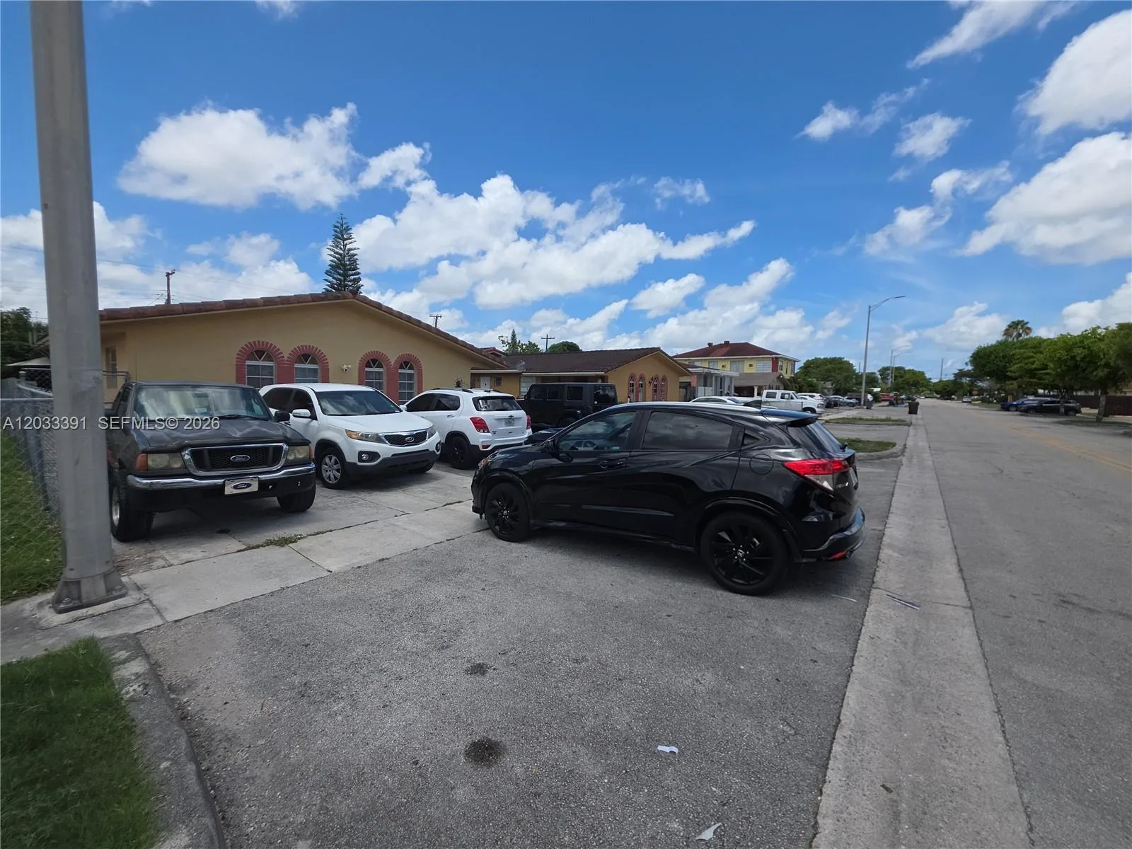 233 E 7th St, Hialeah, FL 33010 photo 4