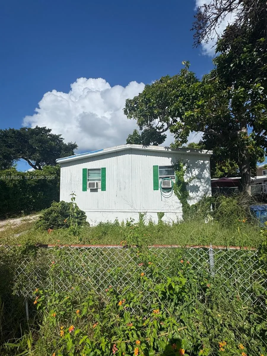 13 Judy Pl, Key Largo, FL 33037 photo 2