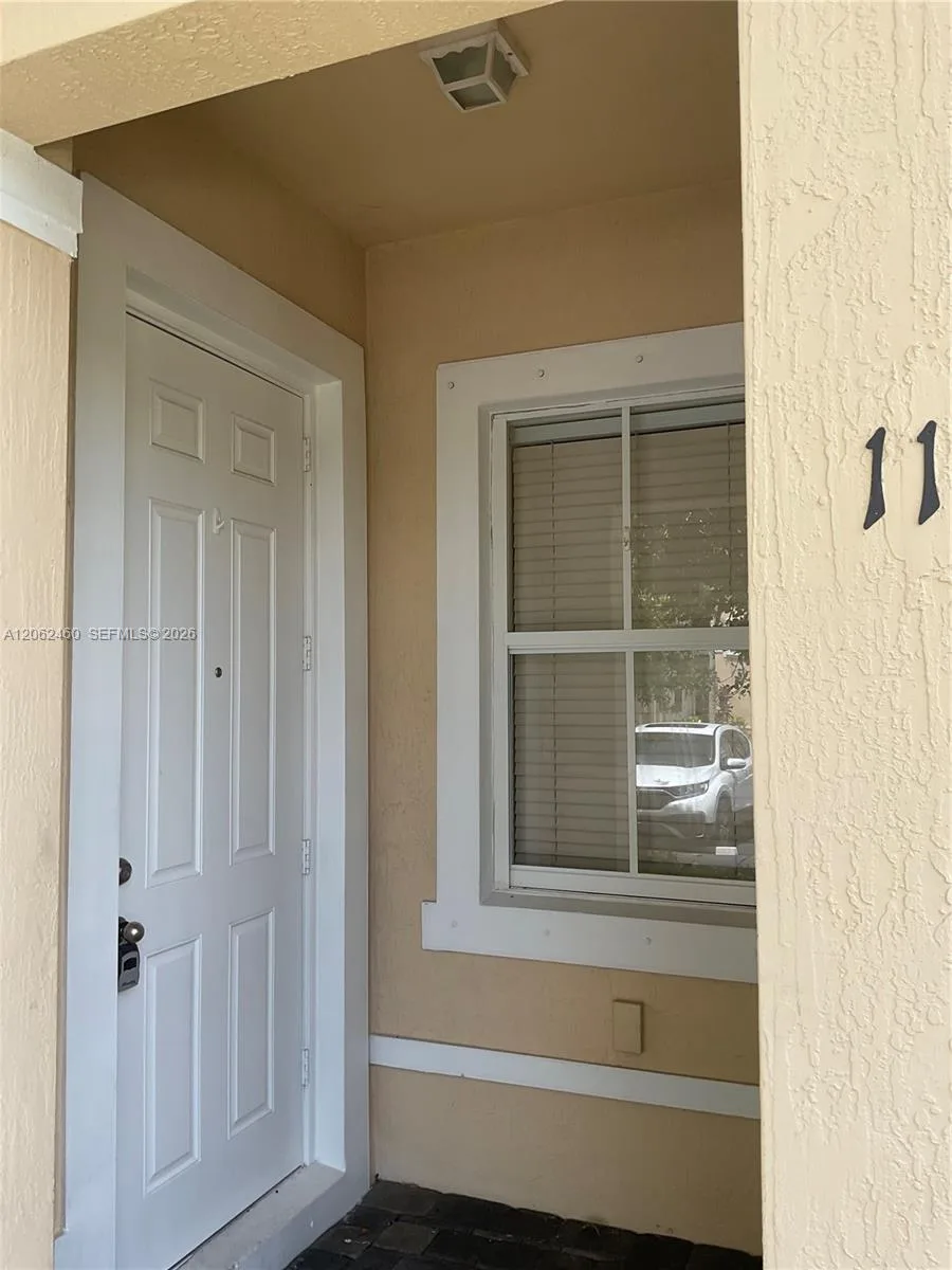 2885 SE 1st Dr # 11, Homestead, FL 33033 photo 3