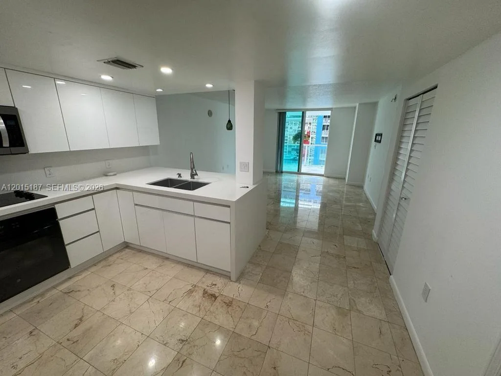 2101 Brickell Ave # 1003, Miami, FL 33129 photo 6