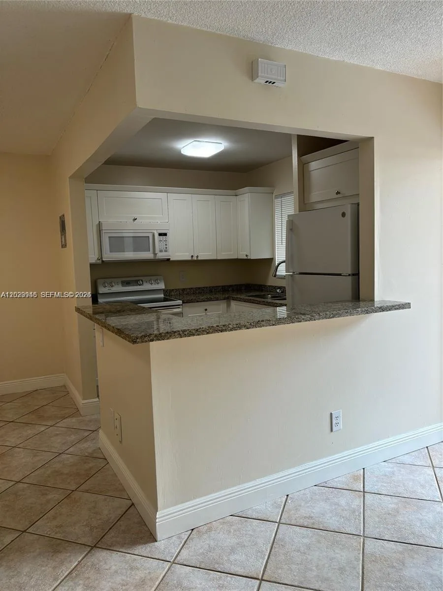 7910 Taft St # 214, Pembroke Pines, FL 33024 photo 6