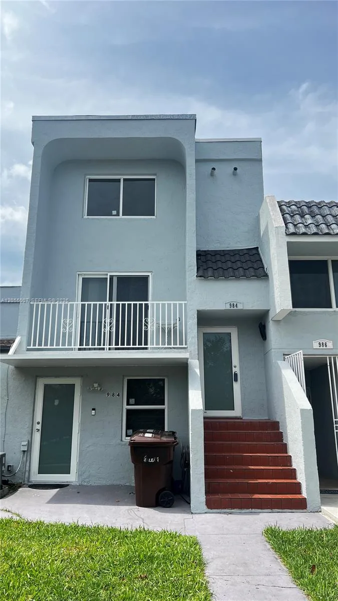 984 W 40th St # 2, Hialeah, FL 33012 photo 2