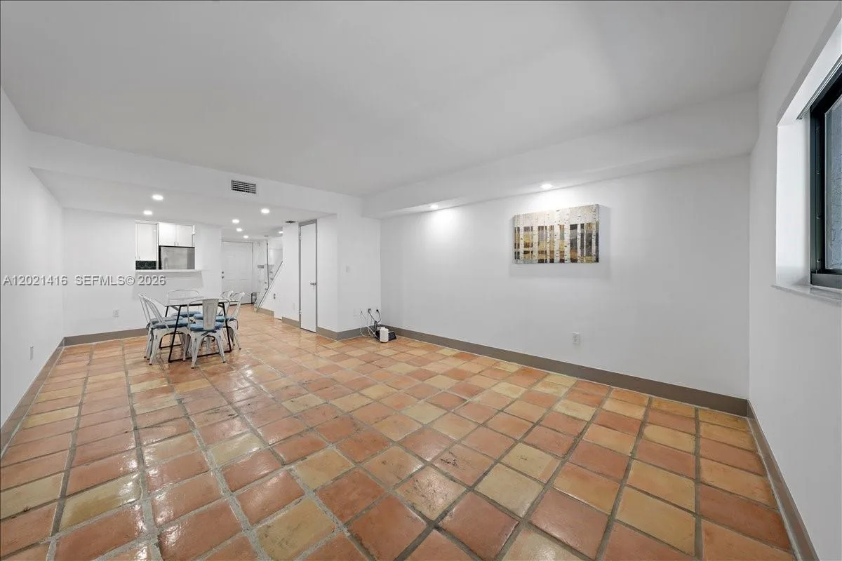 5750 Turin St # 207, Coral Gables, FL 33146 photo 10