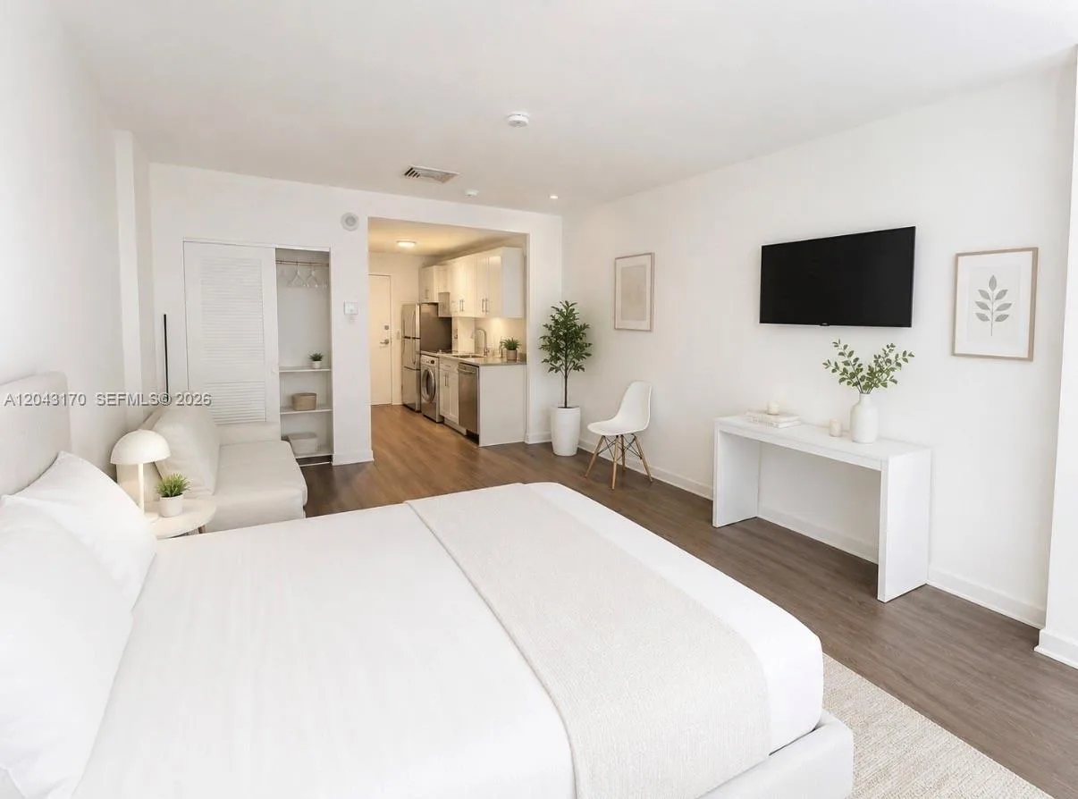 10275 Collins Ave # 115, Bal Harbour, FL 33154