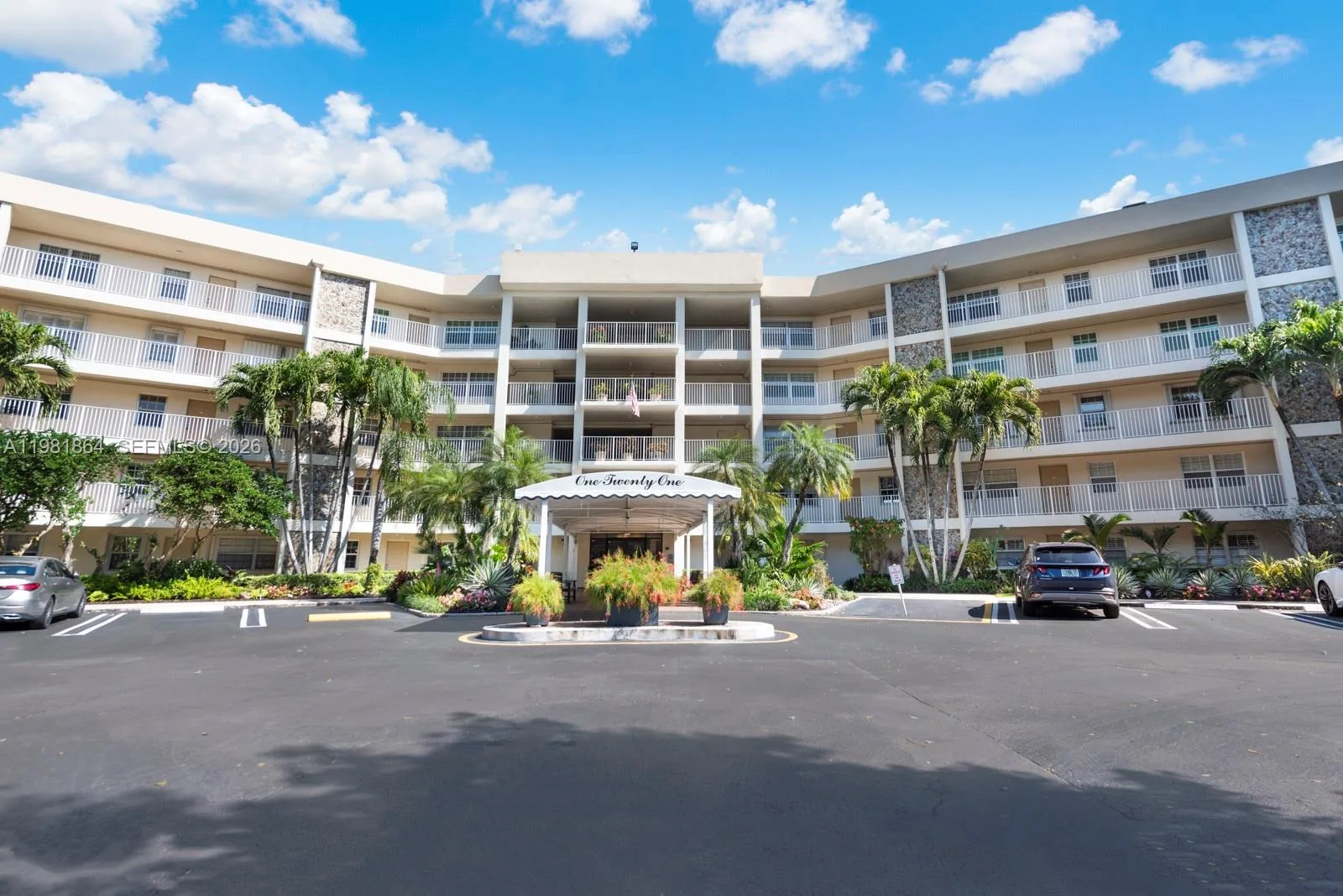 800 Cypress Grove Dr # 509, Pompano Beach, FL 33069 photo 2