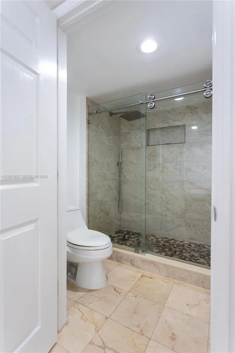 Sands Pointe