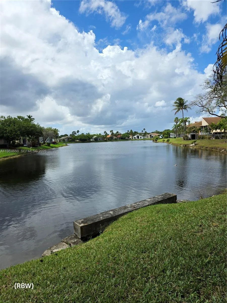 7532 NW 86th Ter # 104, Tamarac, FL 33321 photo 2