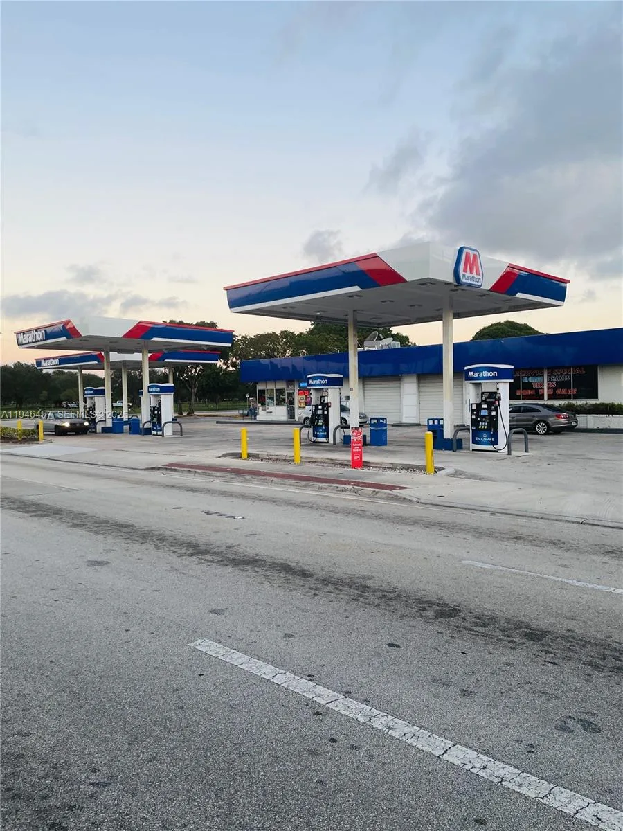 Confidential, Fort Lauderdale FL 33315 — zdjęcie 2