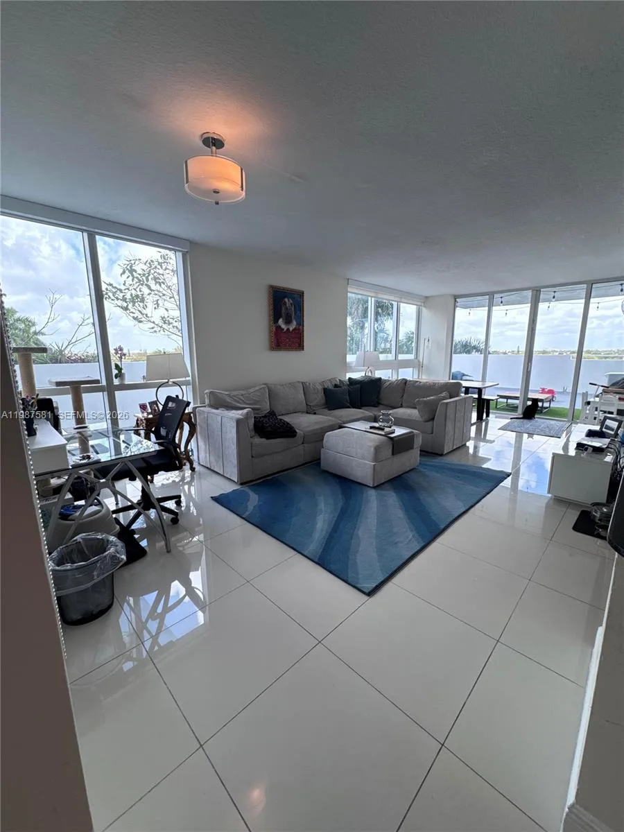1861 NW S River Dr # 705, Miami, FL 33125