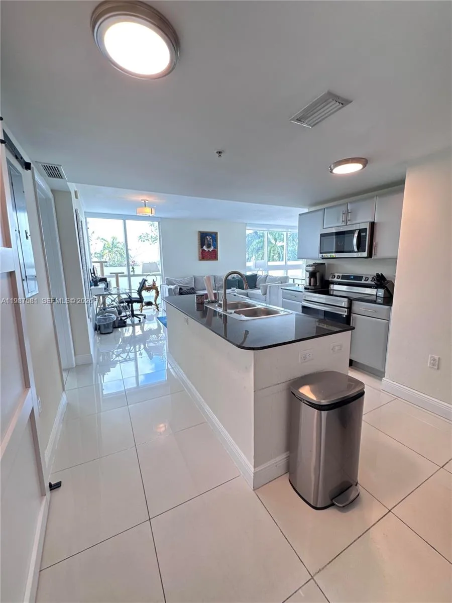 1861 NW S River Dr # 705, Miami, FL 33125 photo 2