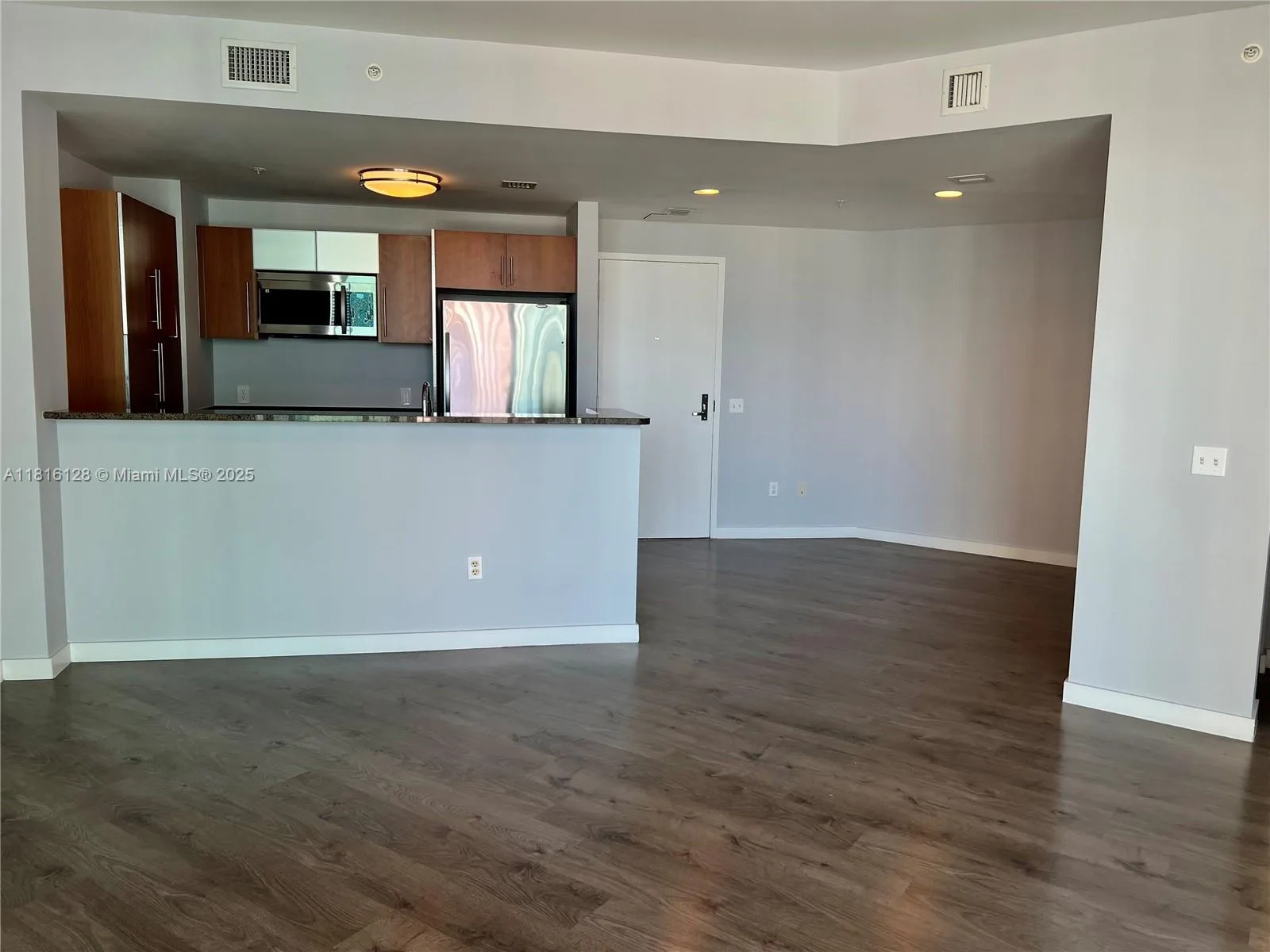 300 S Biscayne Blvd # 2705, Miami, FL 33131 photo 10