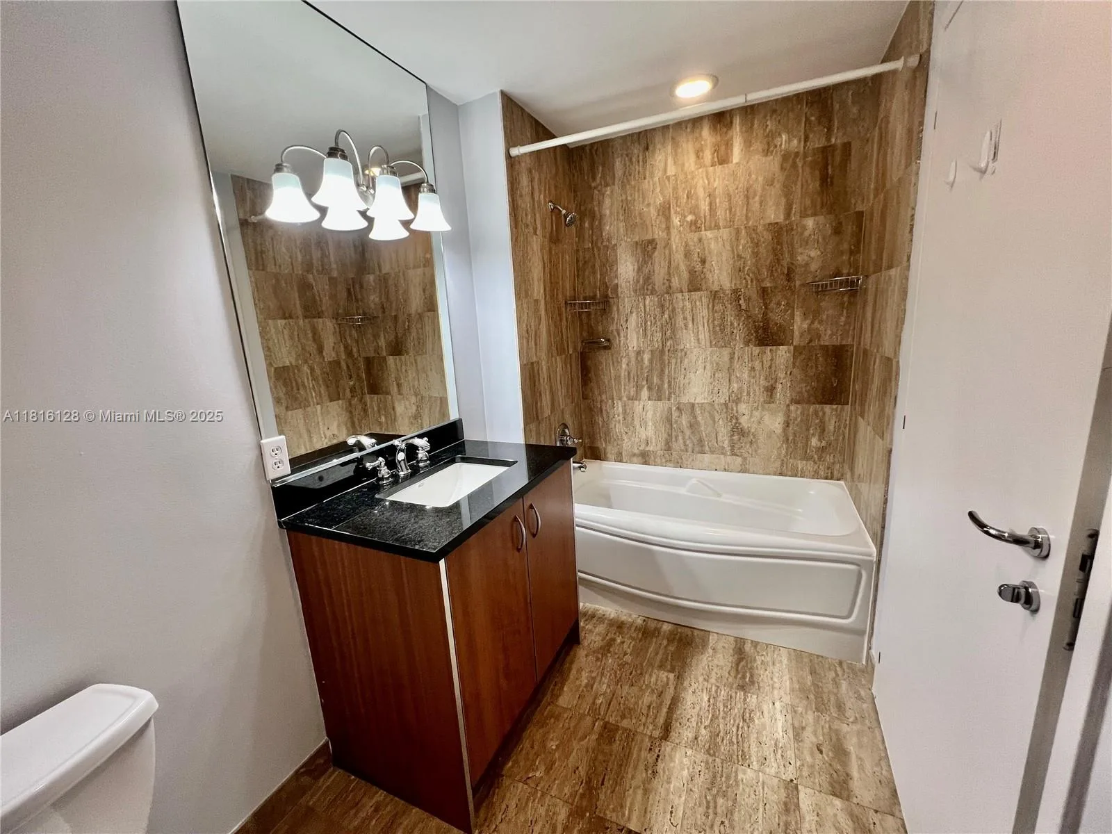 300 S Biscayne Blvd # 2705, Miami, FL 33131 photo 9