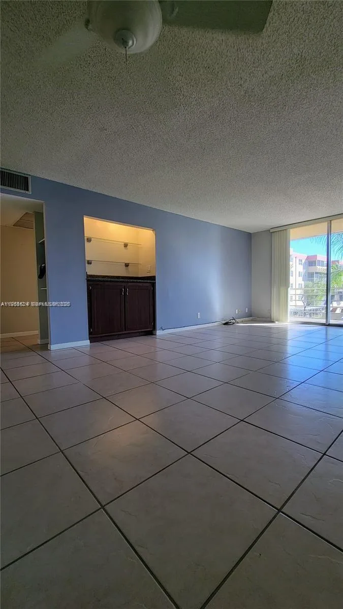 406 NW 68th Ave # 304, Plantation, FL 33317 photo 12