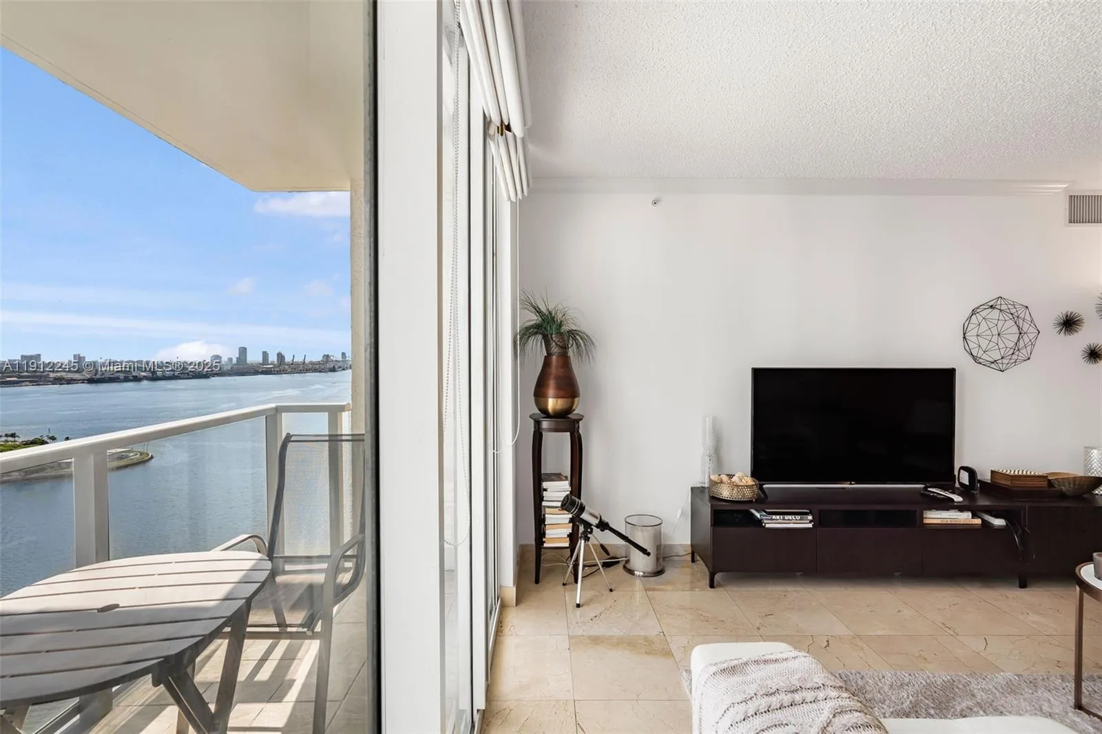 1155 BRICKELL BAY DR # 2708, Miami, FL 33131 photo 3