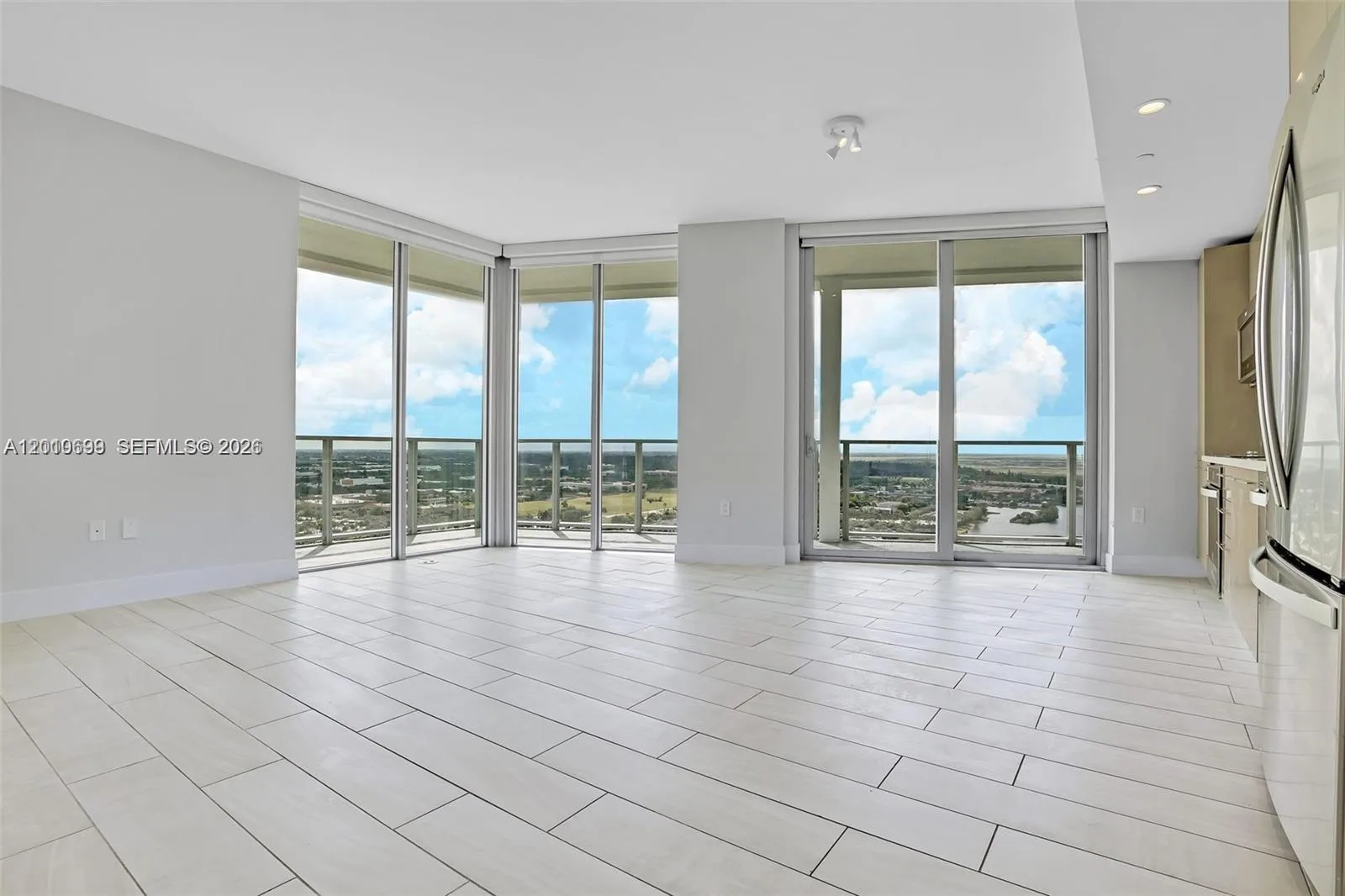 2000 Metropica Way # 2204, Sunrise, FL 33323 photo 2