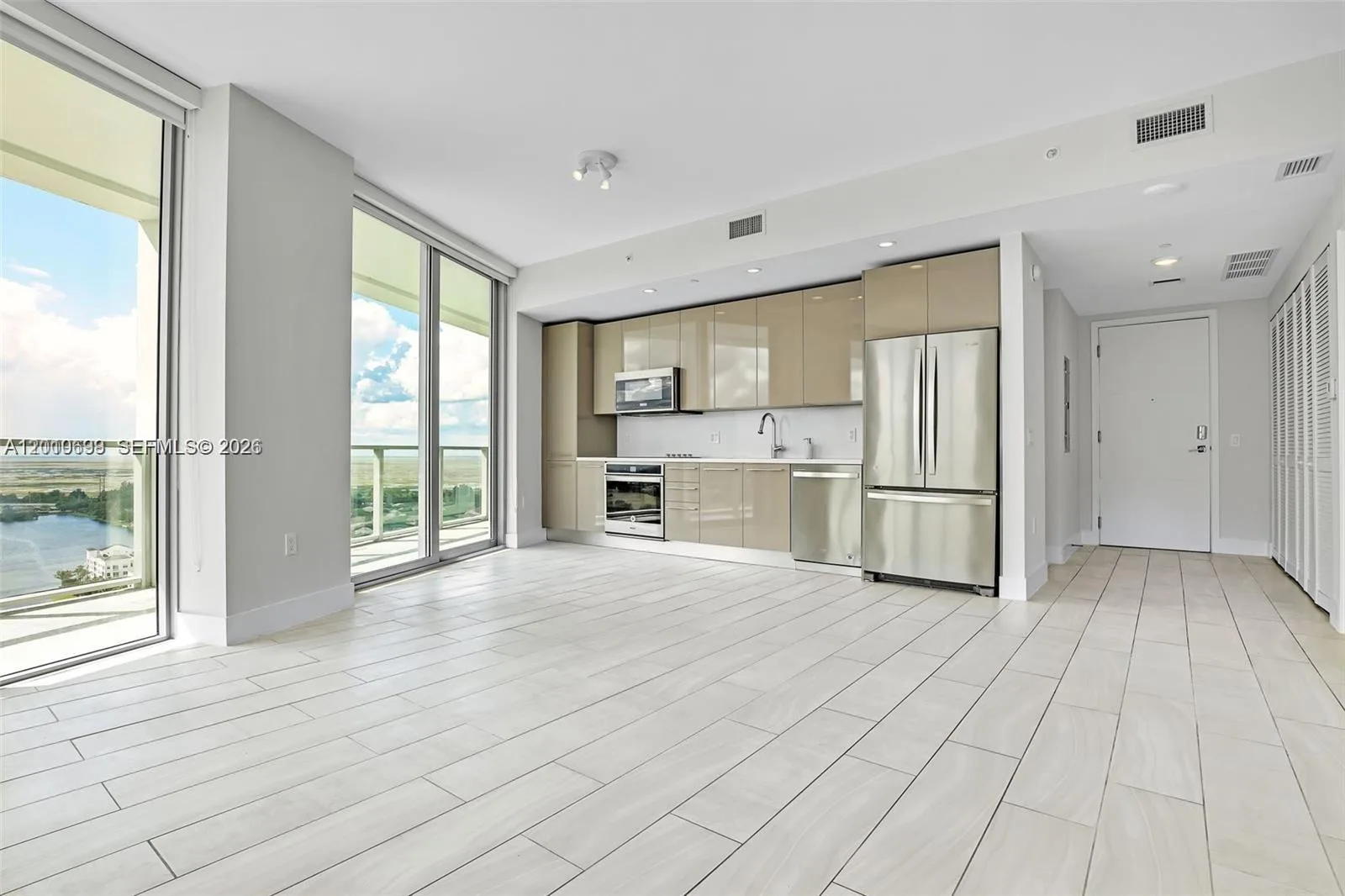 2000 Metropica Way # 2204, Sunrise, FL 33323 photo 3