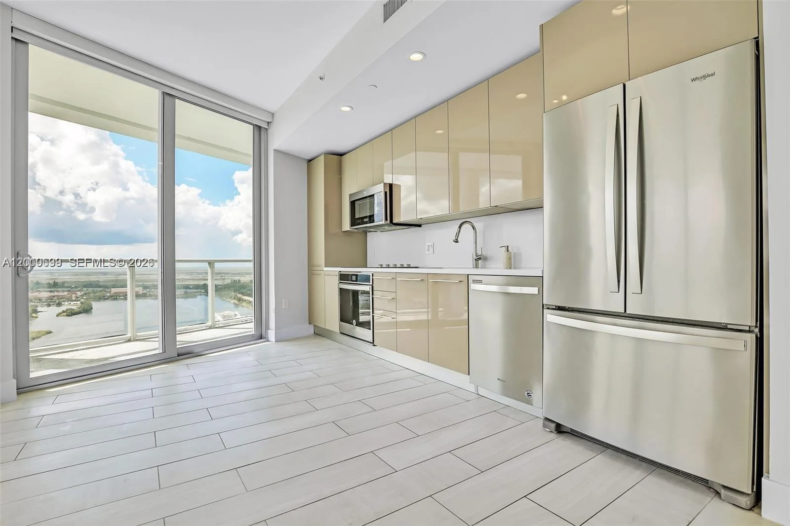 2000 Metropica Way # 2204, Sunrise, FL 33323 photo 4