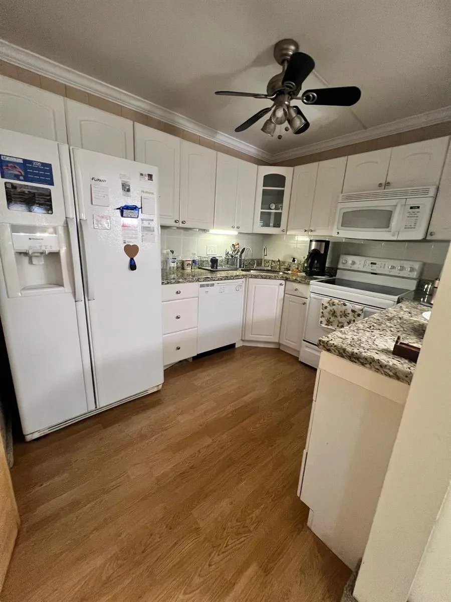3561 Pine Tree Court # C-2, FL 33463