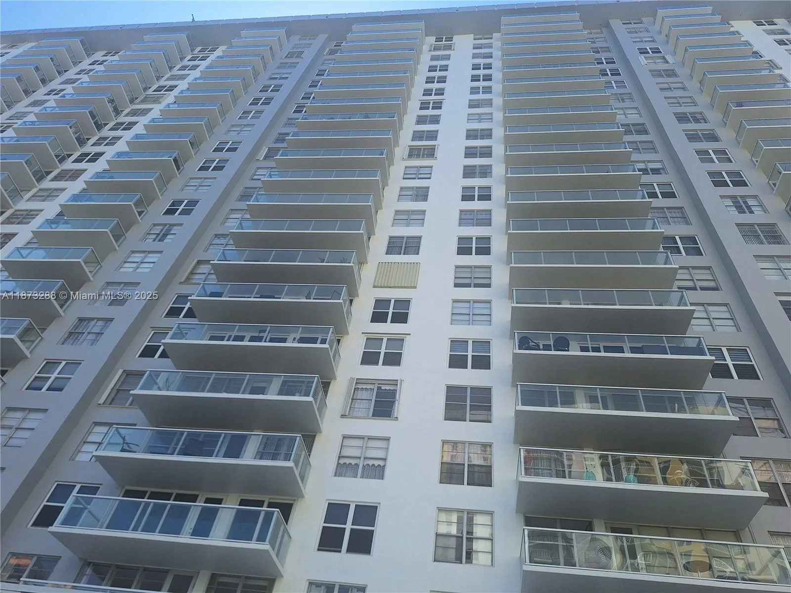230 174th St # 417, Sunny Isles Beach, FL 33160 photo 2