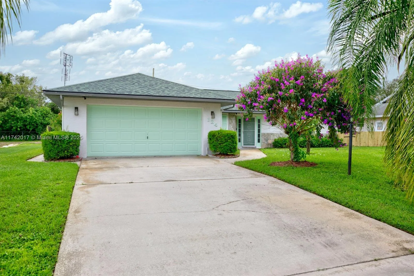 124 Lemon Road NW, Lake Placid, FL 33852