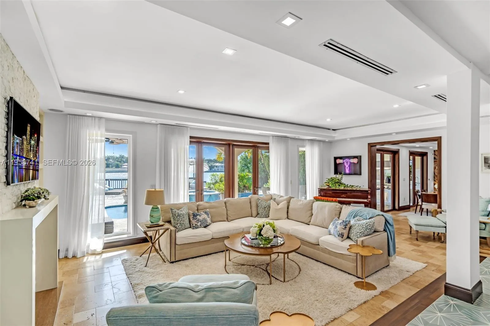 1398 Bay Dr, Miami Beach, FL 33141 photo 9