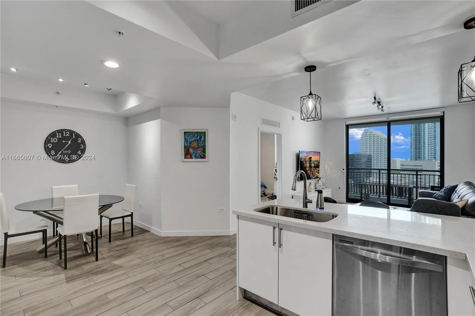 999 SW 1st Ave # 1807, Miami, FL 33130 photo 3
