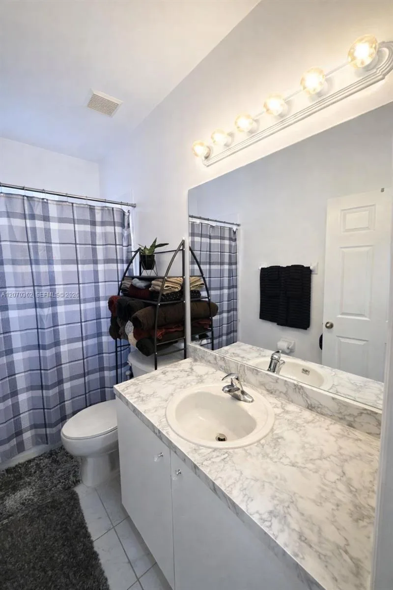 1420 NE 33rd Ave # 201-15, Homestead, FL 33033 photo 11