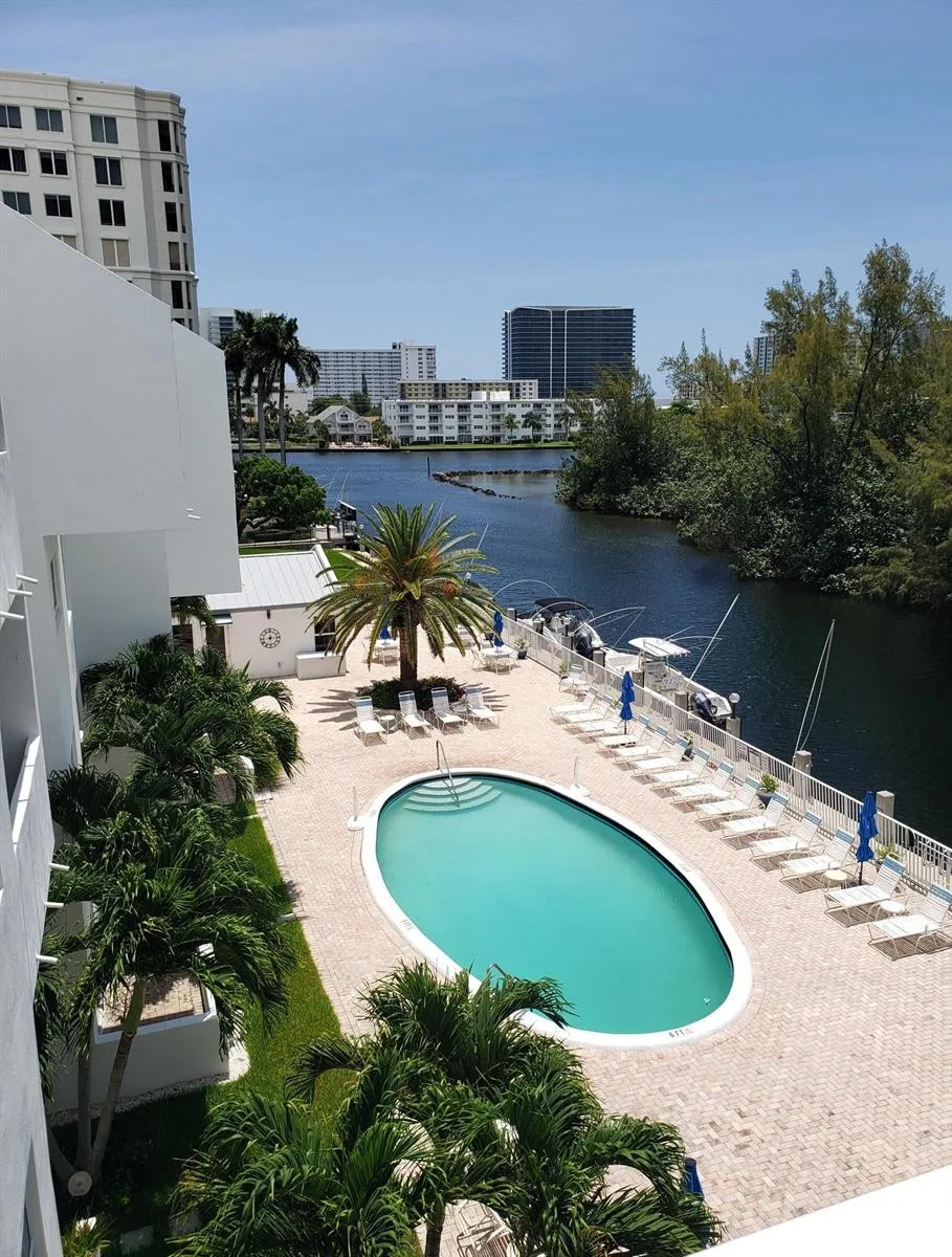 2860 NE 14TH ST Street # 404D, Pompano Beach, FL 33062