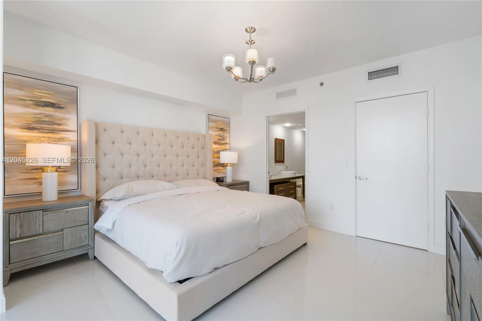 475 Brickell Ave # 4315, Miami, FL 33131 photo 10