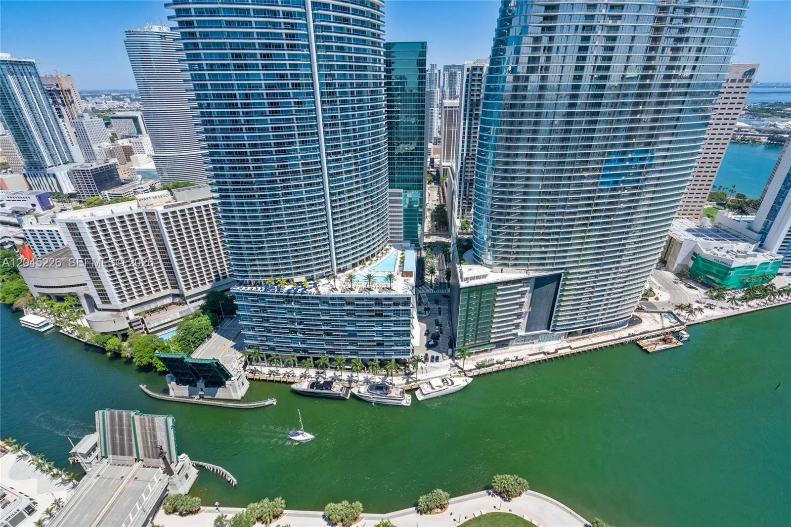 475 Brickell Ave # 4315, Miami, FL 33131 photo 2