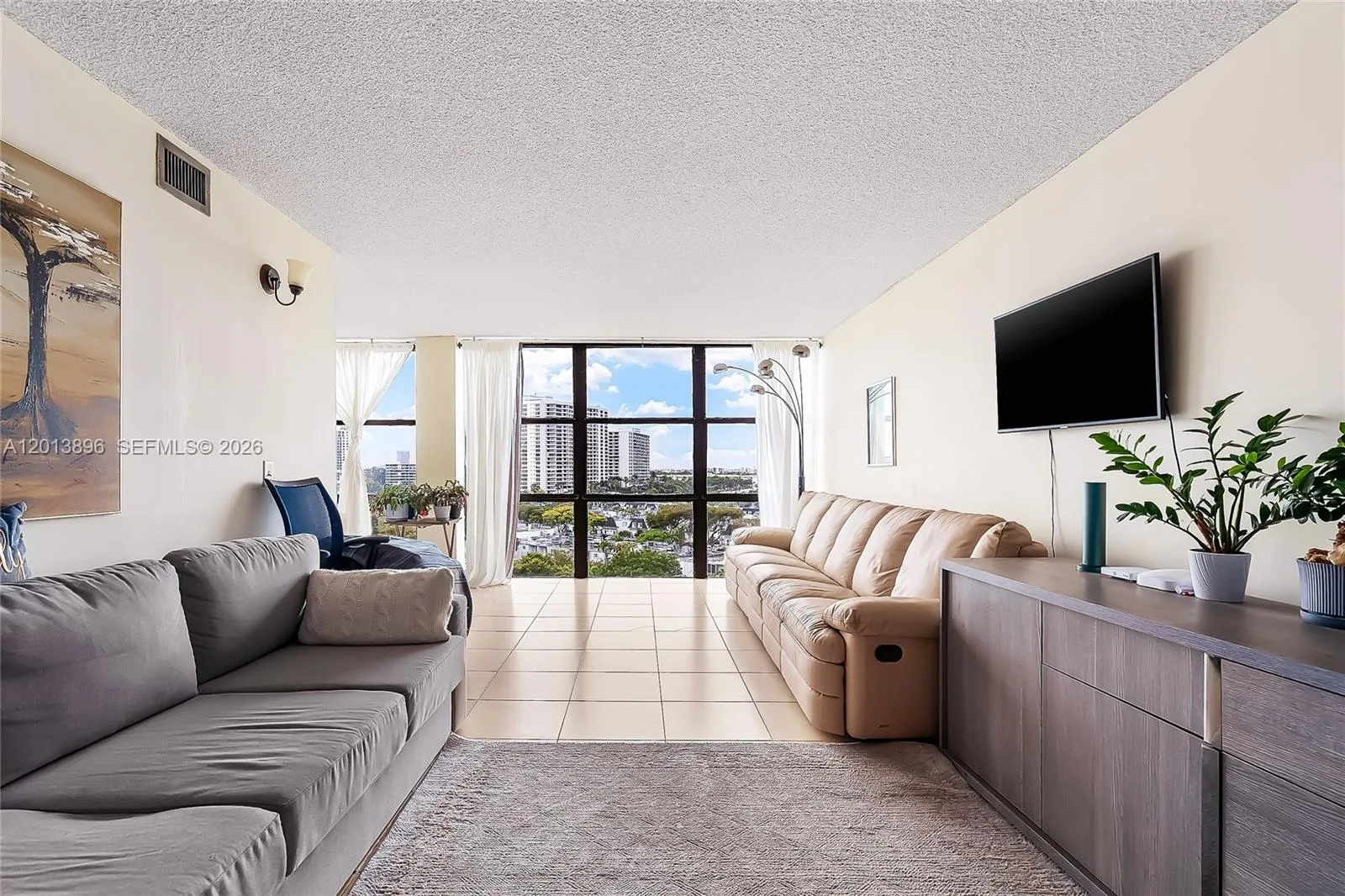 800 Parkview Dr # 901, Hallandale Beach, FL 33009 photo 3