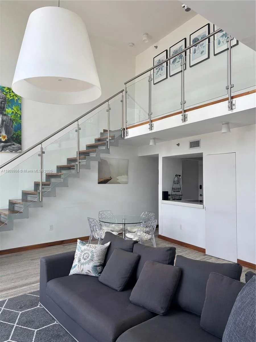 221 Jefferson Ave # 15, Miami Beach, FL 33139