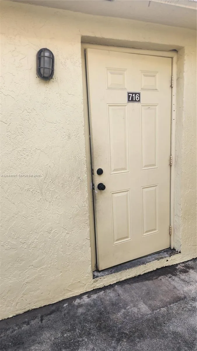 1045 S Flagler Ave # 716, Pompano Beach, FL 33060 photo 2