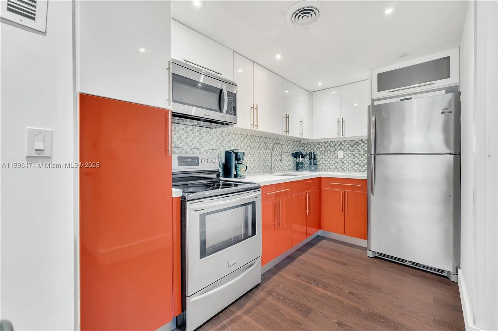 5555 Collins Ave # 8P, Miami Beach, FL 33140 photo 12