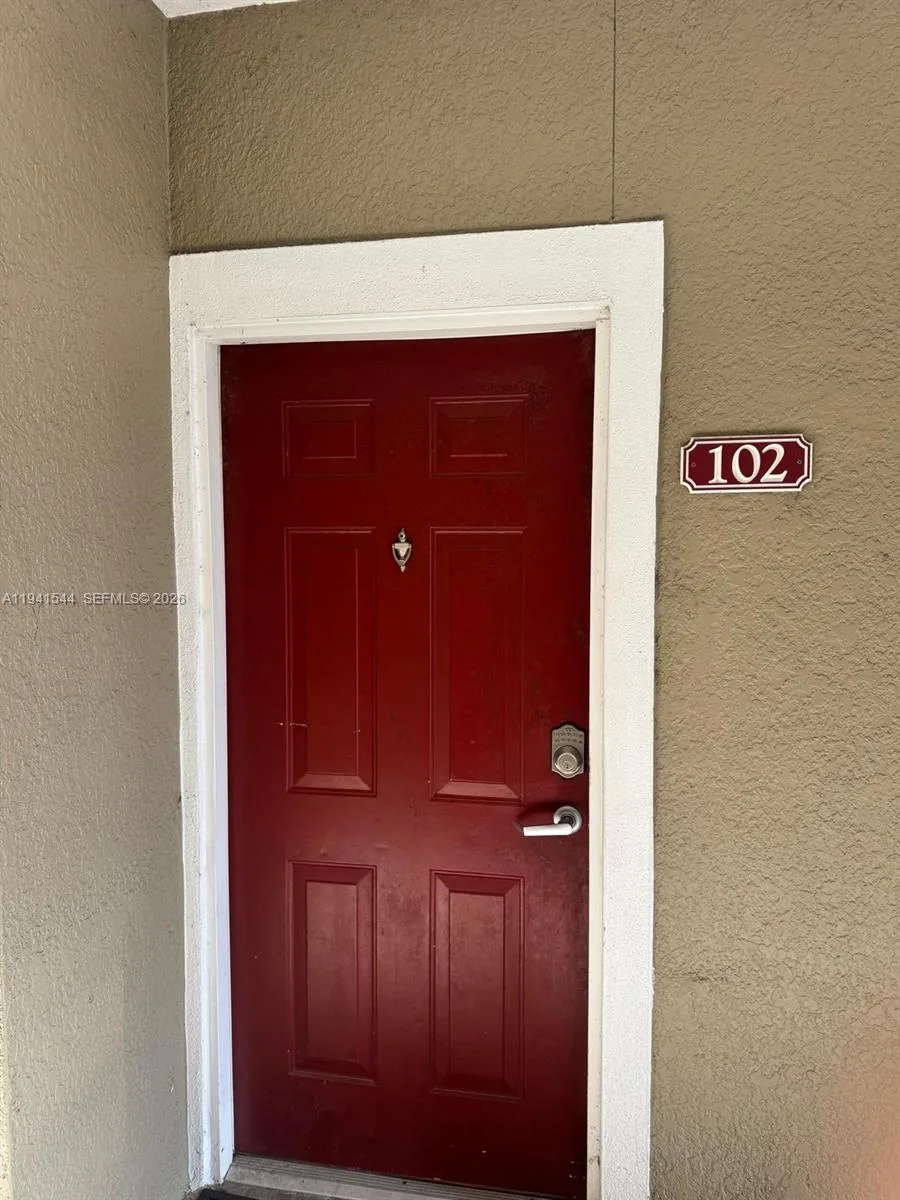8201 Claire Ann Drive # 102, Orlando, FL 32835 photo 4