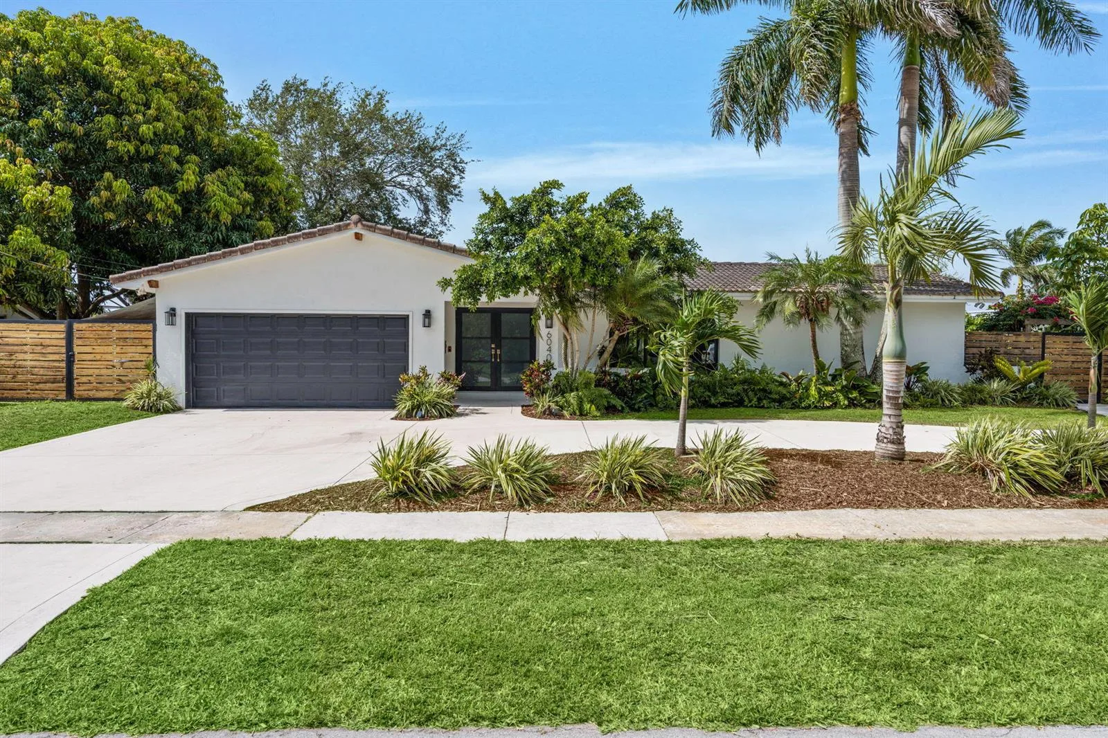 6040 SW 14th Street, Plantation, FL 33317