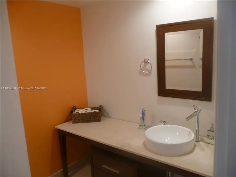 465 Brickell Ave # 5004, Miami, FL 33131 photo 2