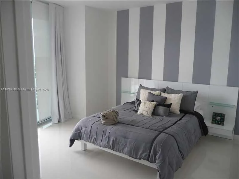 465 Brickell Ave # 5004, Miami, FL 33131 photo 6