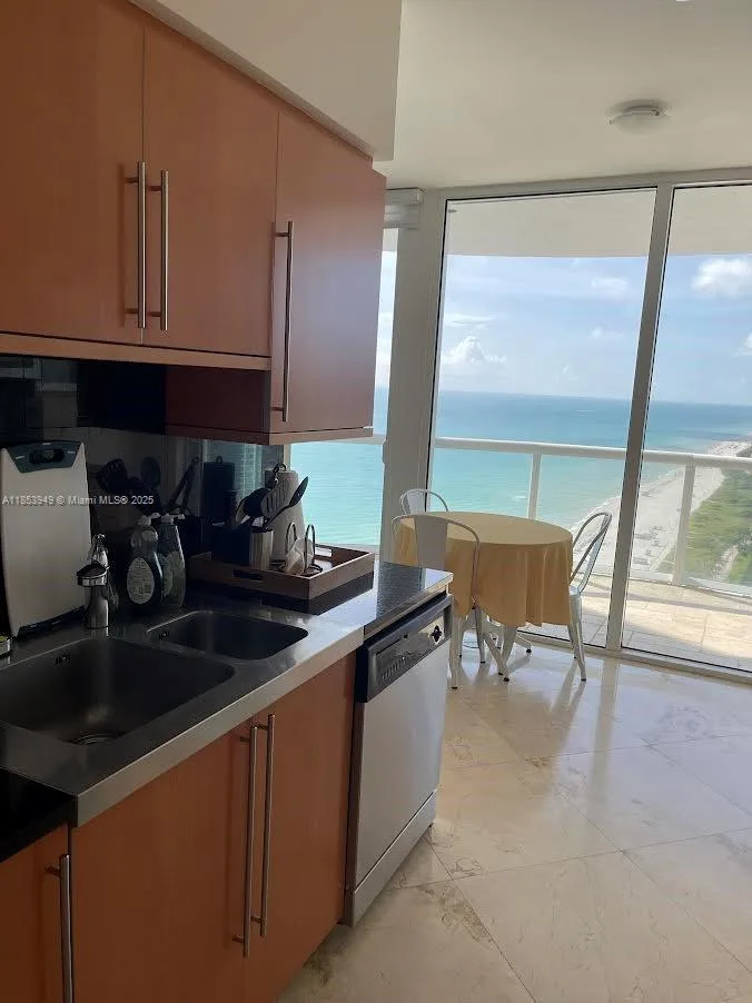 6365 Collins Ave # 3404, Miami Beach, FL 33141 photo 2