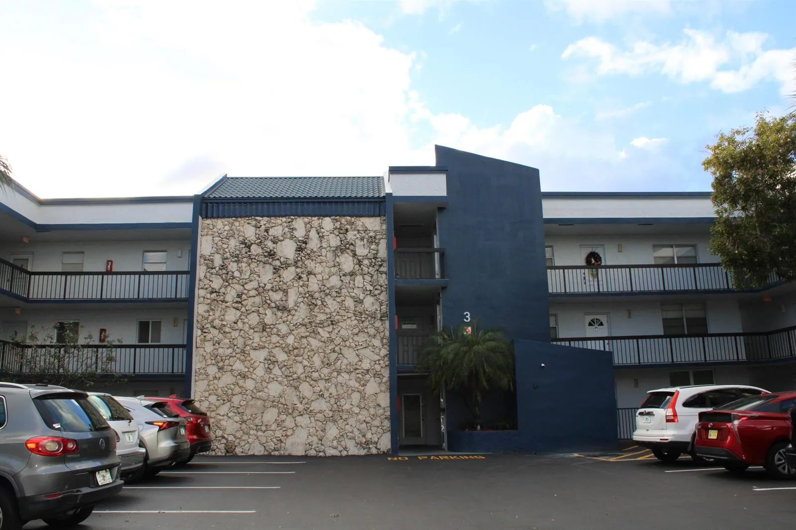 3200 Holiday Springs Boulevard # 105, Margate, FL 33063